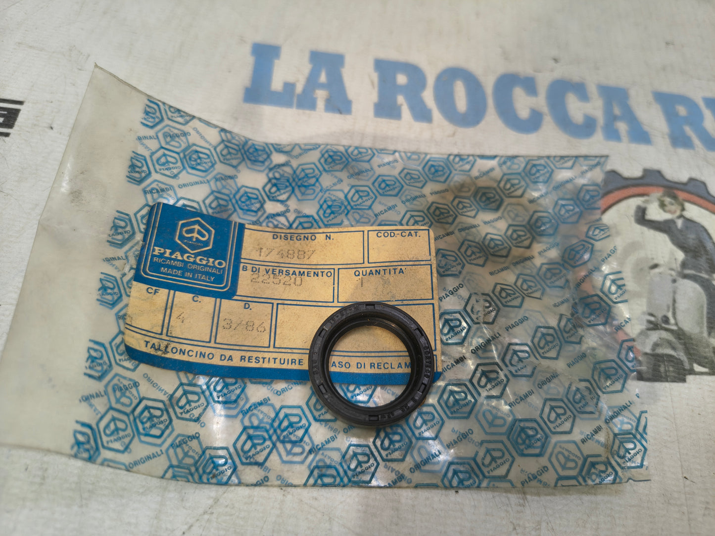 PARAOLIO ANELLO RUOTA ANTERIORE 19x27x6 PER PIAGGIO VESPA PX 174887