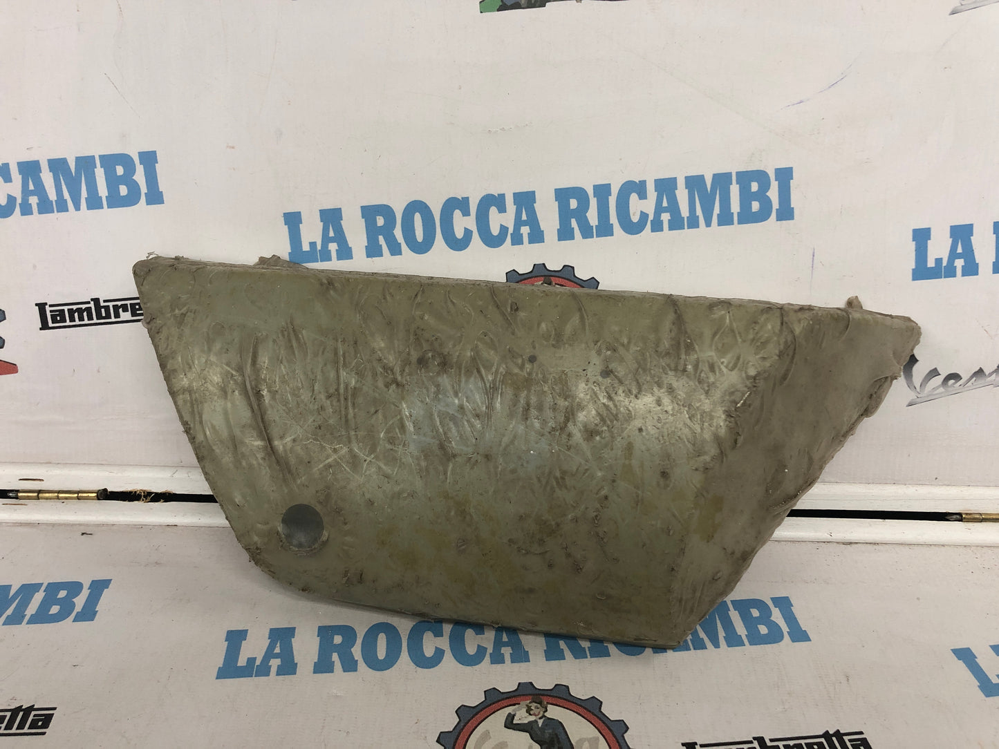 Carterino Lato desto Dx copri serbatoio GILERA TG1