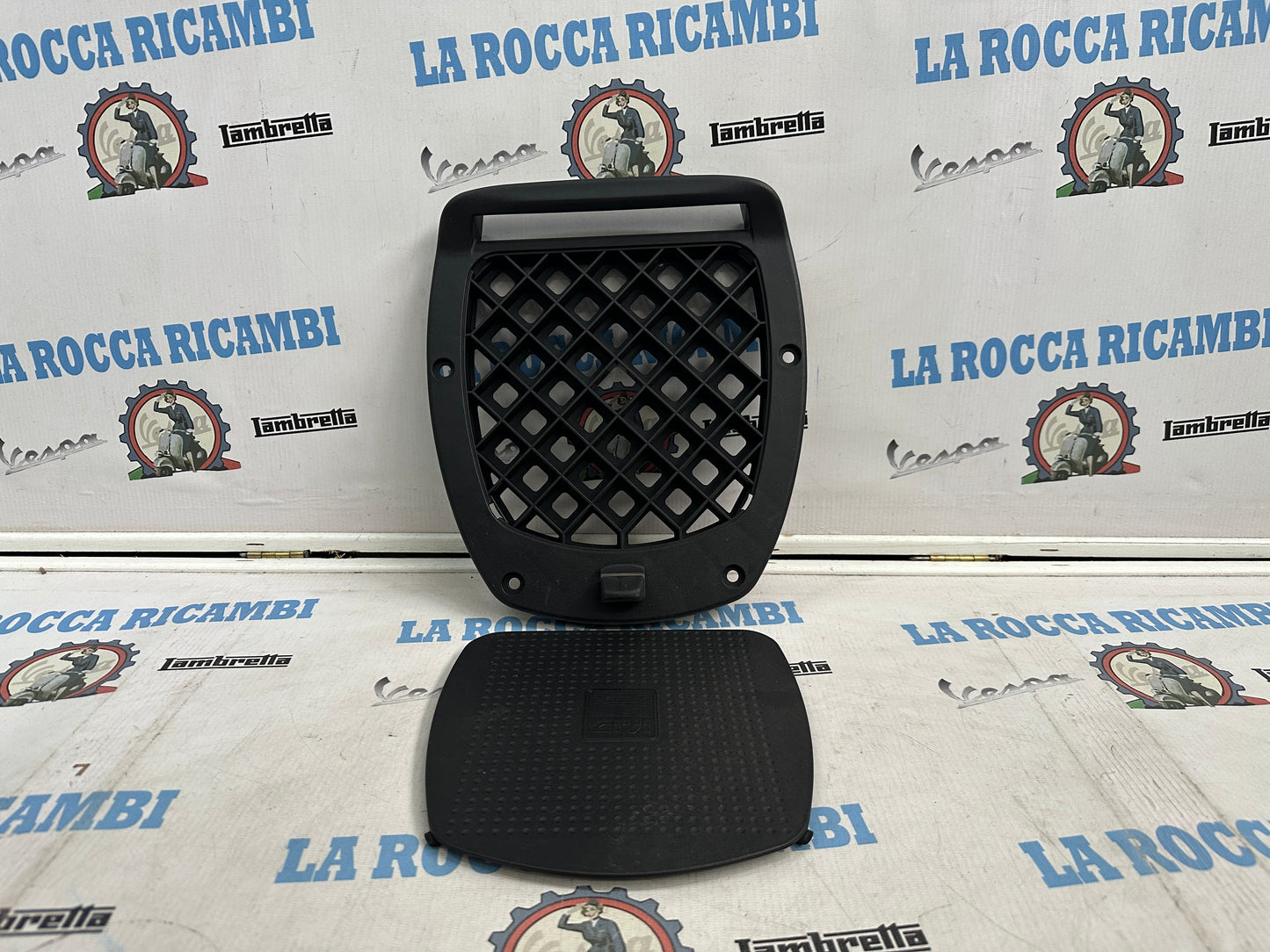 SUPPORTO STAFFA PIASTRA BAULETTO GIVI UNIVERSALE