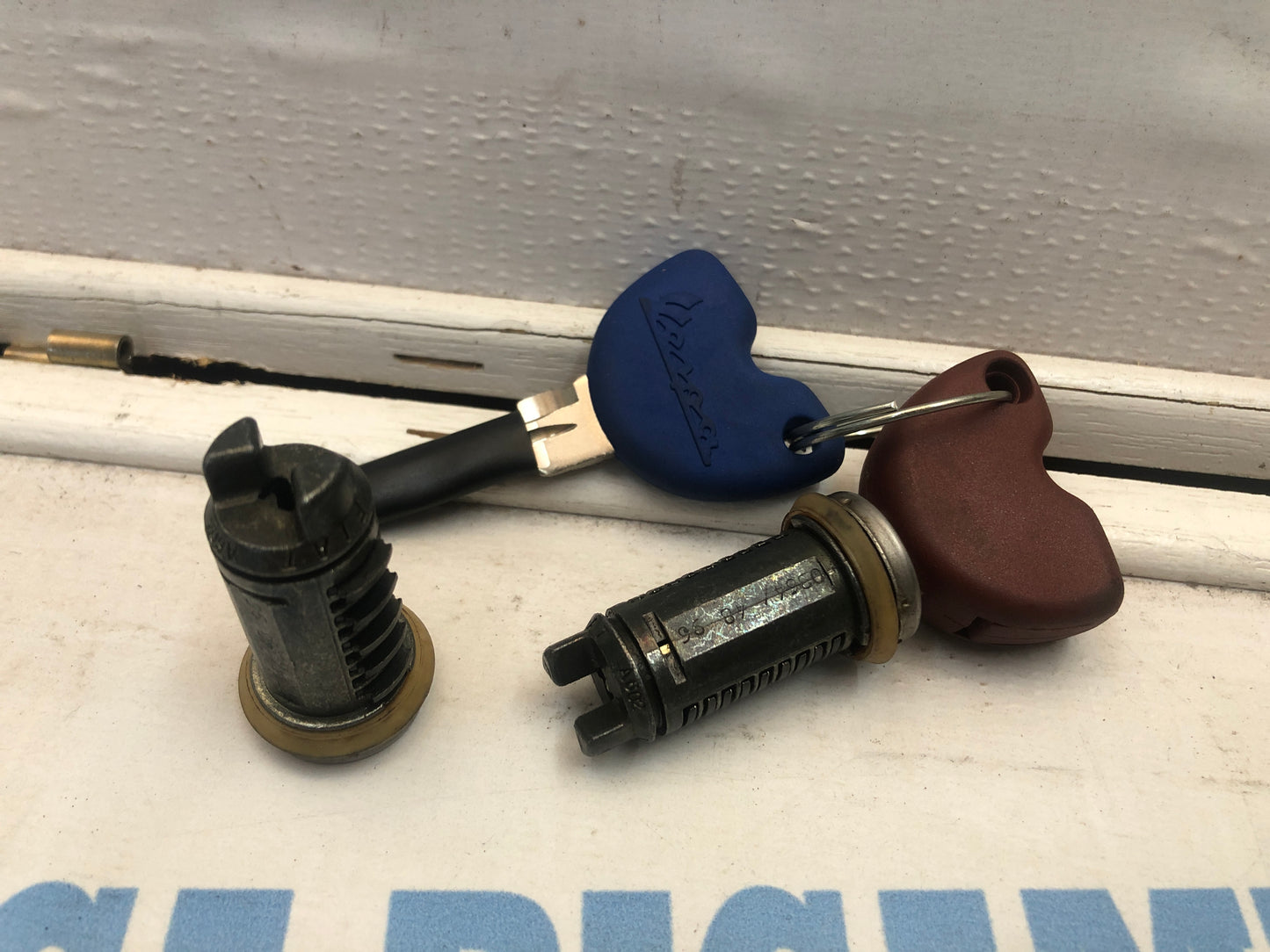 Kit cilindretti con chiavi Vespa ET2 / ET4 Originale