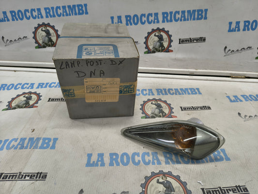Freccia Posteriore Destra ORIGINALE Piaggio Gilera DNA 50/125/80 COD 581807