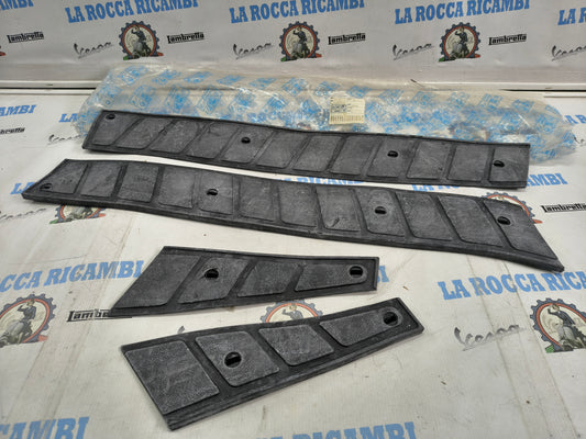 Tappetini Pedana PIAGGIO HEXAGON Originali 2983935 (4 pezzi)