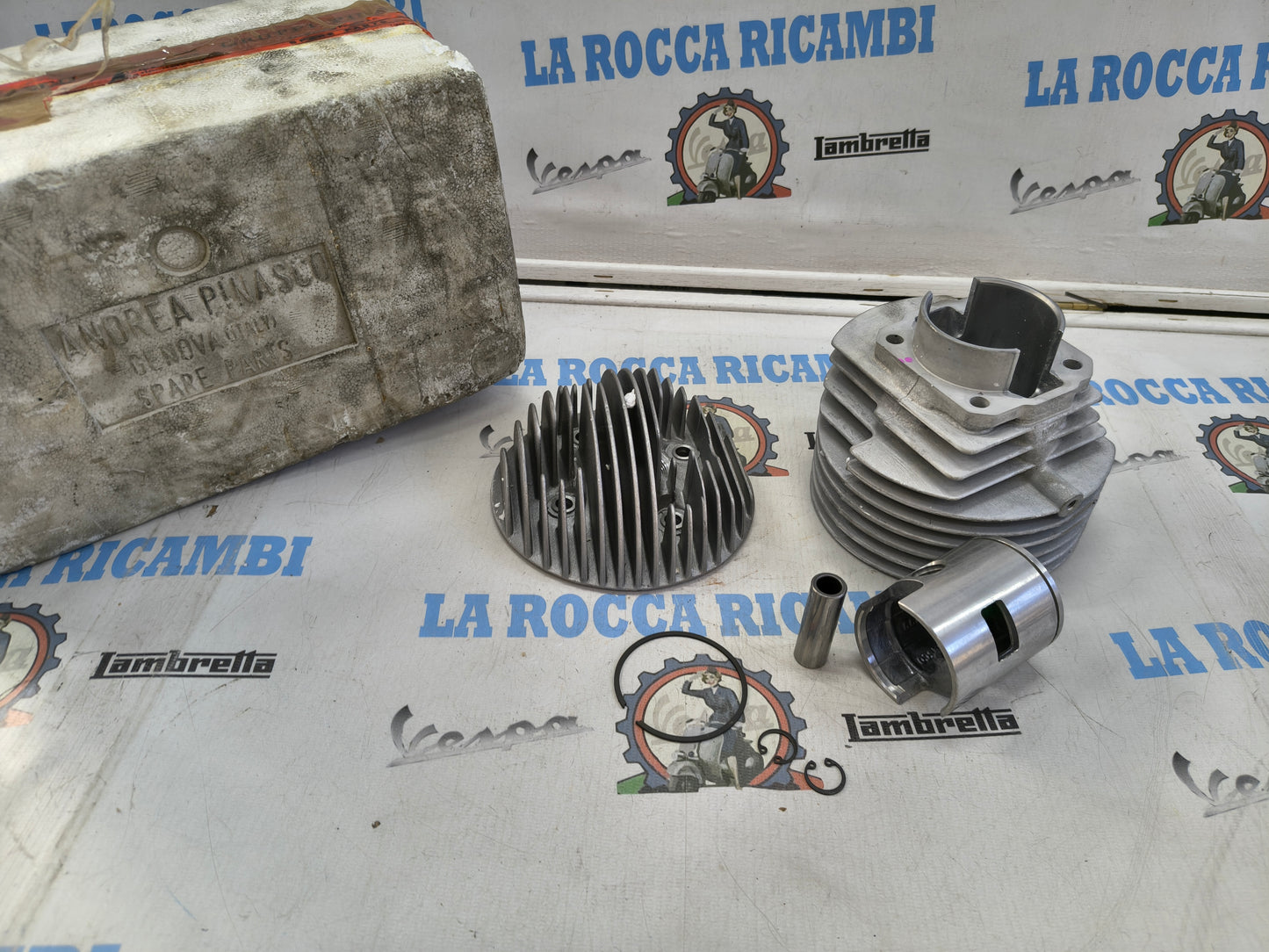 Gruppo Termico Pinasco 25030794 PIAGGIO VESPA PRIMAVERA 125 (FONDO MAGAZZINO)
