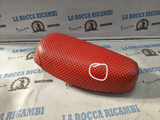 Sella / Sedile Arancione e nera DELTA per PIAGGIO SI FL2