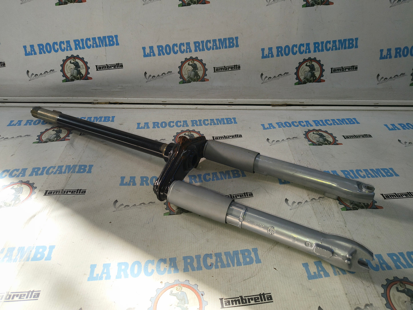 FORCELLA ANTERIORE PIAGGIO ZIP 50 ZIP FRENO A DISCO 1992>1995 268673-269095