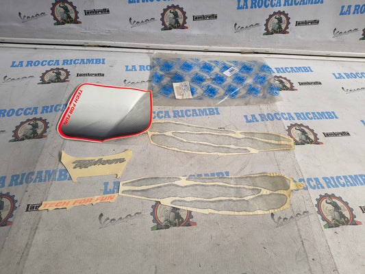 KIT ADESIVI TYPHOON GILERA PIAGGIO 296188