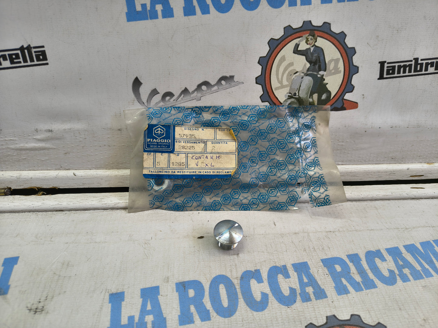 BULLONE INGRANAGGIO CONTACHILOMETRI ORIGINALE PIAGGIO 057935