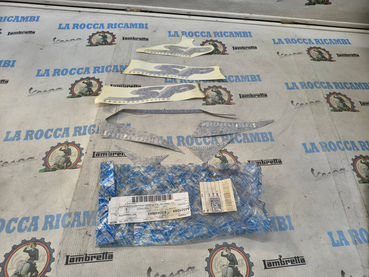 SERIE ADESIVI GILERA RUNNER SP GILERA 57635200A3