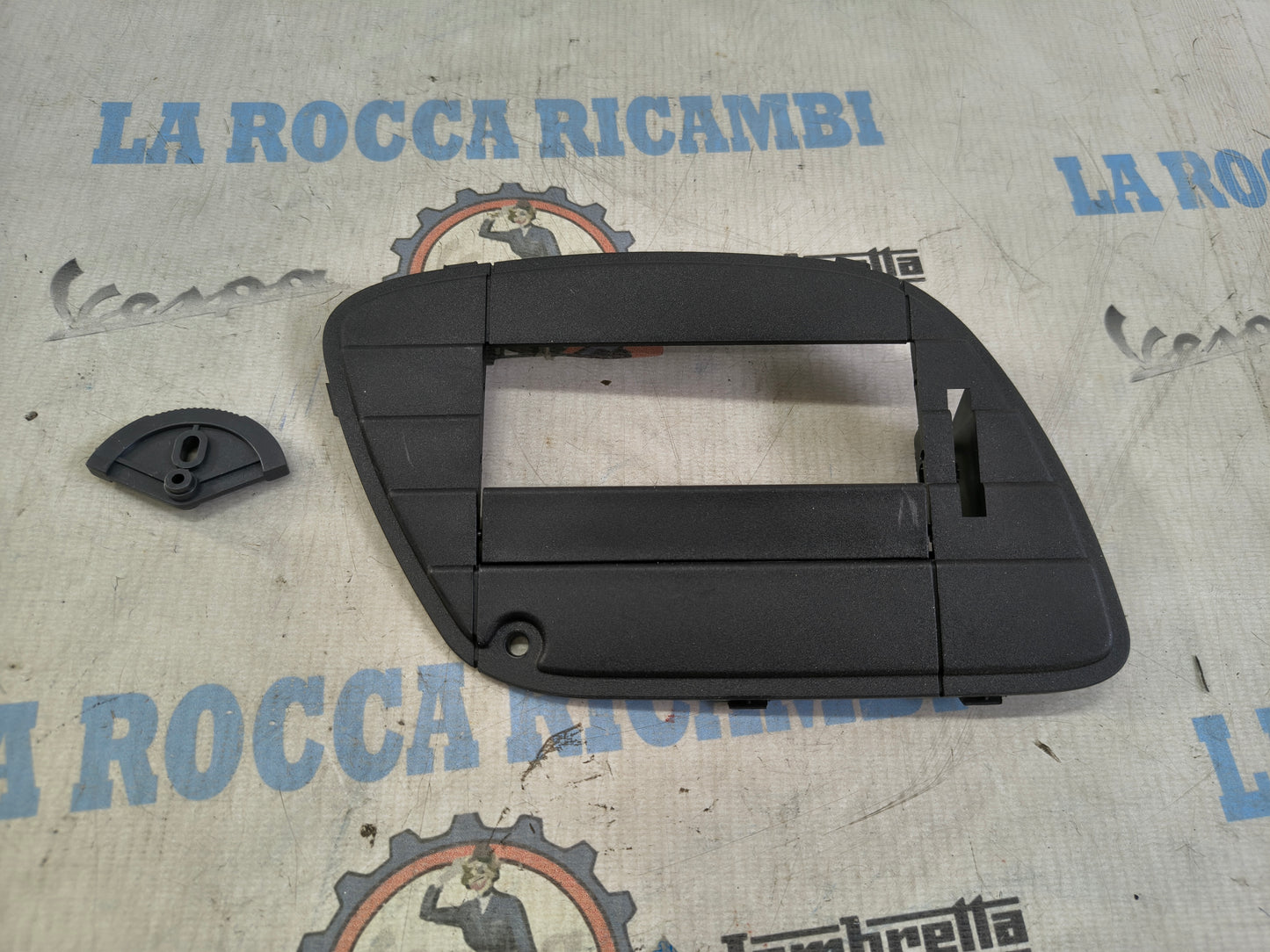 GRIGLIA SX GILERA RUNNER 50 ORIG PIAGGIO 298894