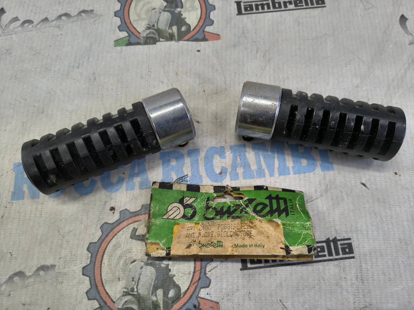 Poggiapiedi BUZZETTI 8100 PIAGGIO CIAO