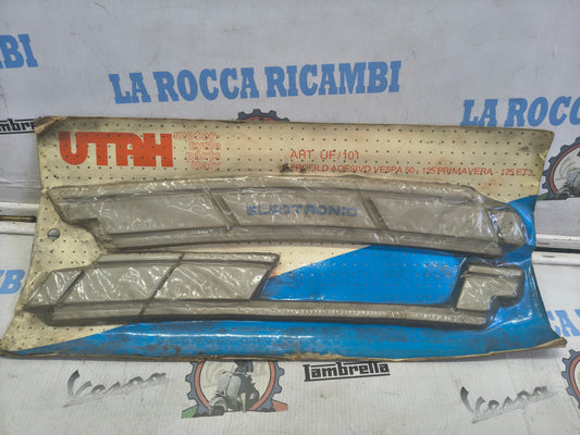 Modanature posteriori Vespa ET3 / Vespa 50 L / R / N - Utah UF101 (Colore grigio)