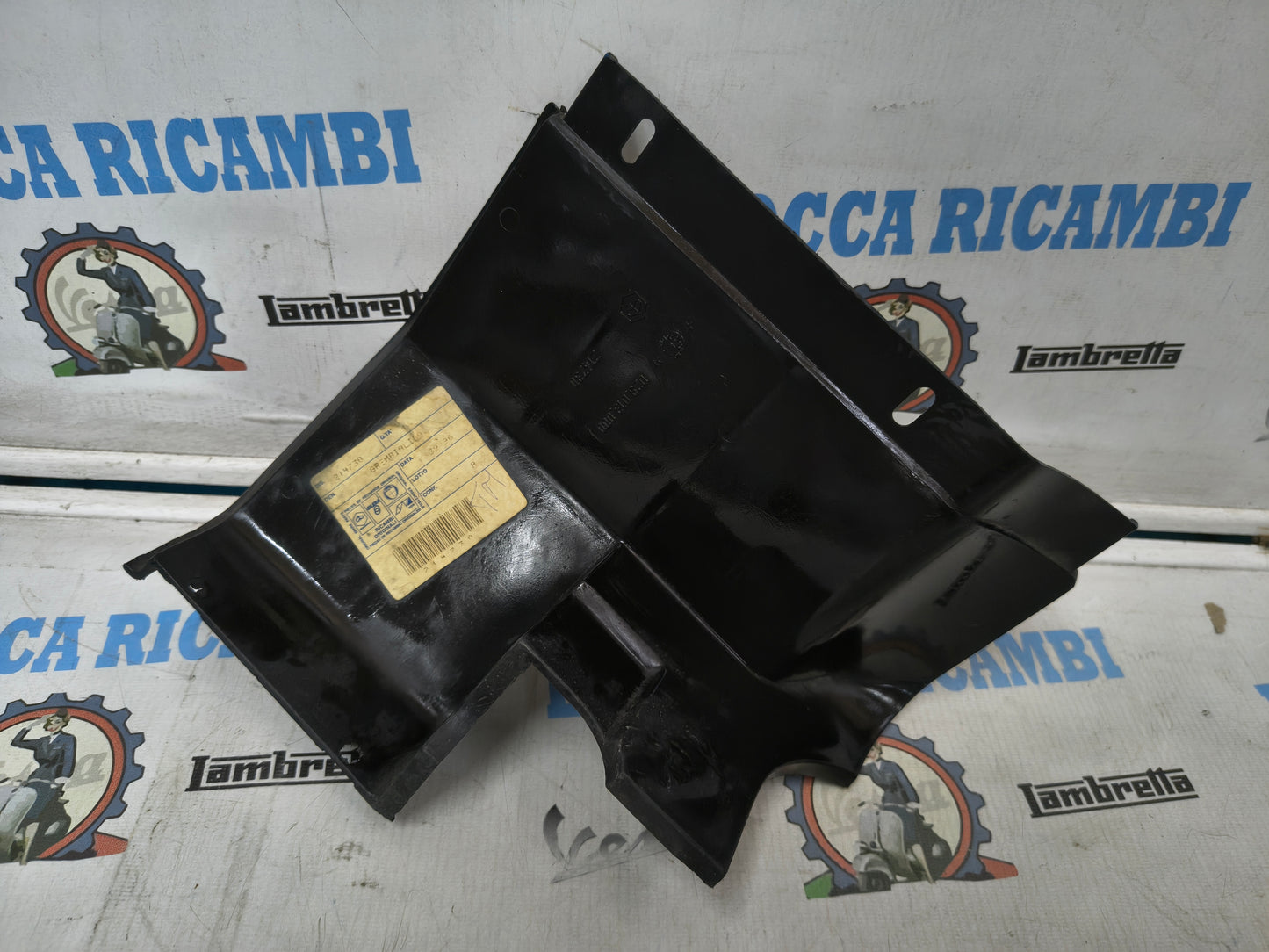 GREMBIALINA POSTERIORE DESTRA PER PIAGGIO APE TM ORIGINALE 214730