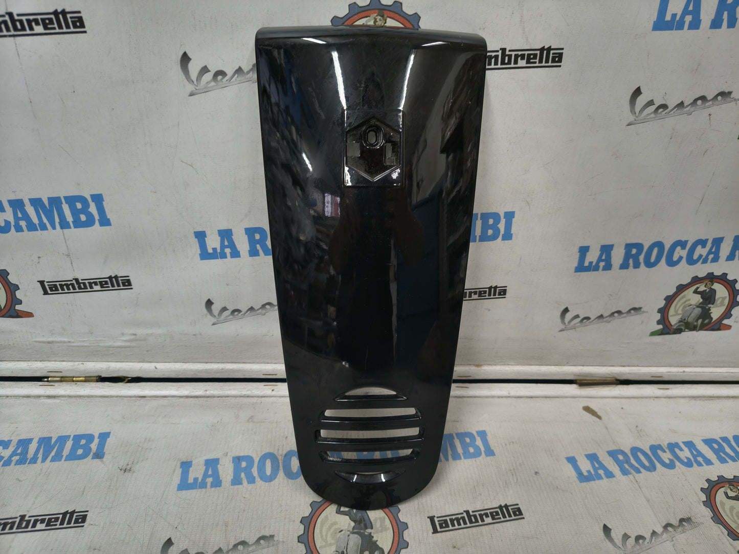 MASCHERINA COPRISTERZO PIAGGIO VESPA GT 125/200 ART. 577427