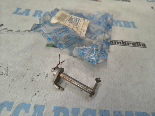 Alberino pompa olio PIAGGIO APE TM 703 Originale 221225