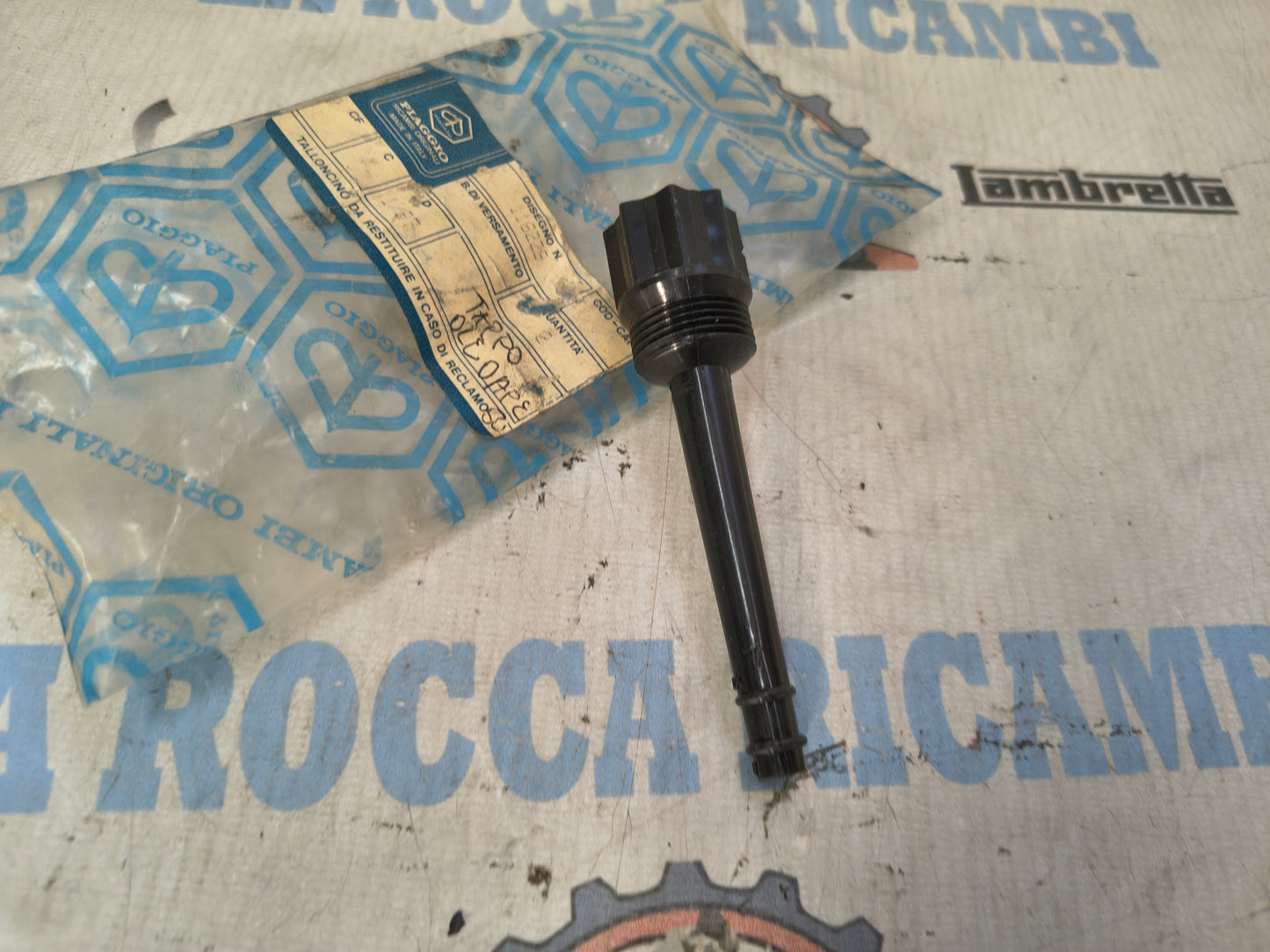TAPPO CARICO E LIVELLO OLIO DIFFERENZIALE PIAGGIO APE 50 - 116229