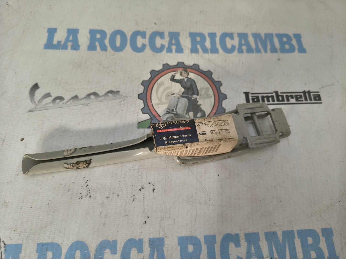 Maniglia Sponda Anteriore Cassone Piaggio Porter 6610187Z01000