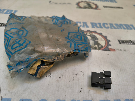 Graffa cilindro originale Piaggio Ciao Bravo Boss Grillo Si 139222