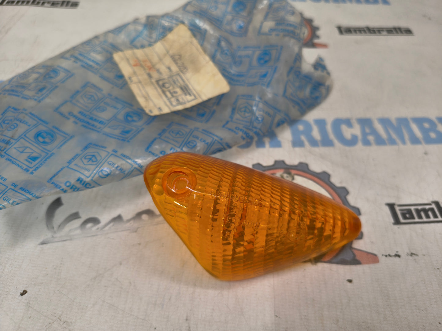 PLASTICA FRECCIA ANTERIORE DESTRA PIAGGIO NRG EXTREME MC3 PUREJET 50 581283