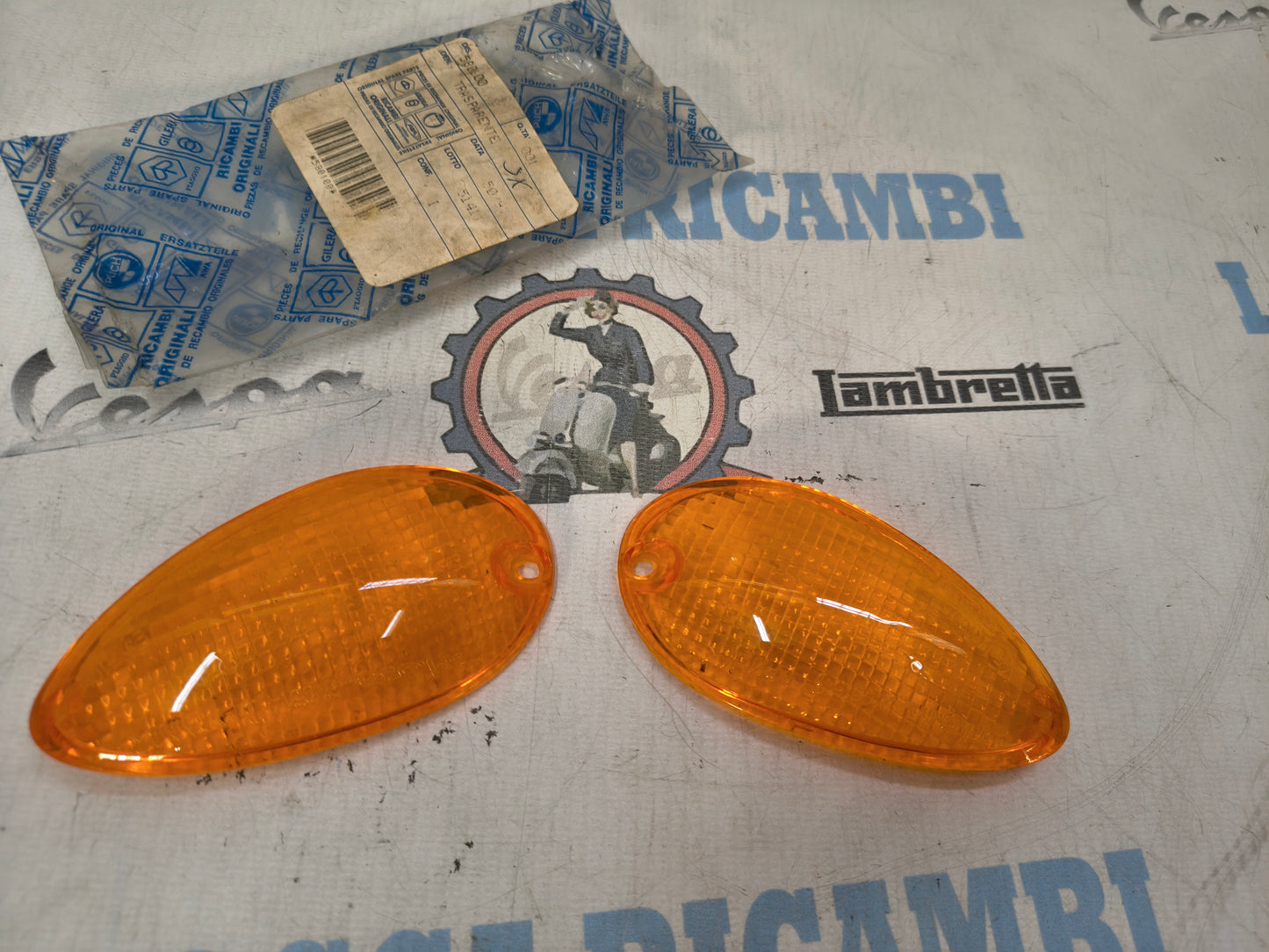 Plastiche frecce anteriori PIAGGIO LIBERTY 580100 - 580101