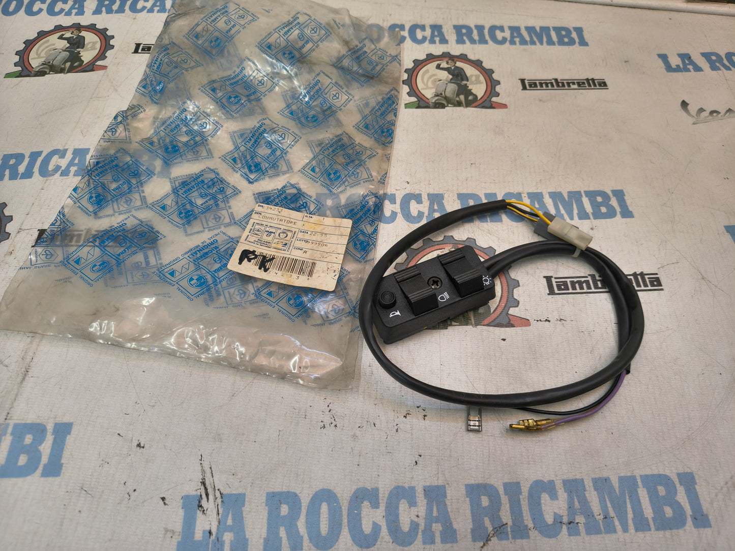 COMMUTATORE DEVIO LUCI PIAGGIO VESPA PK 50-125 XL-N-RUSH 234233