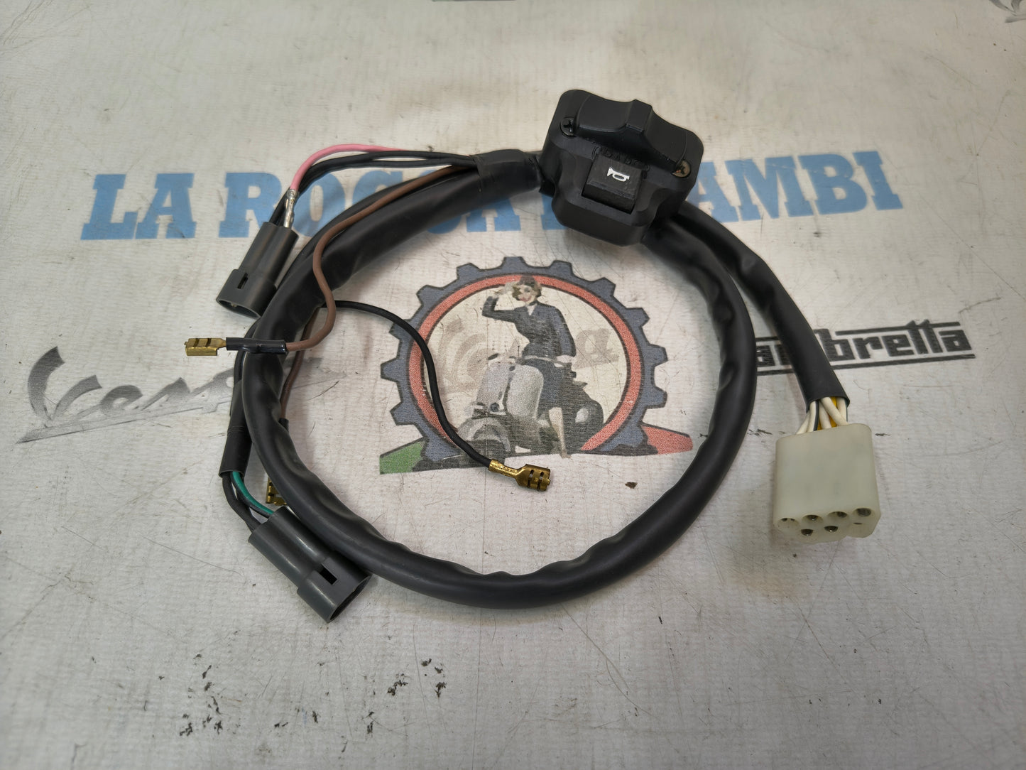 COMMUTATORE LUCI FRECCE TASTO CLACSON PIAGGIO GRILLO 291309