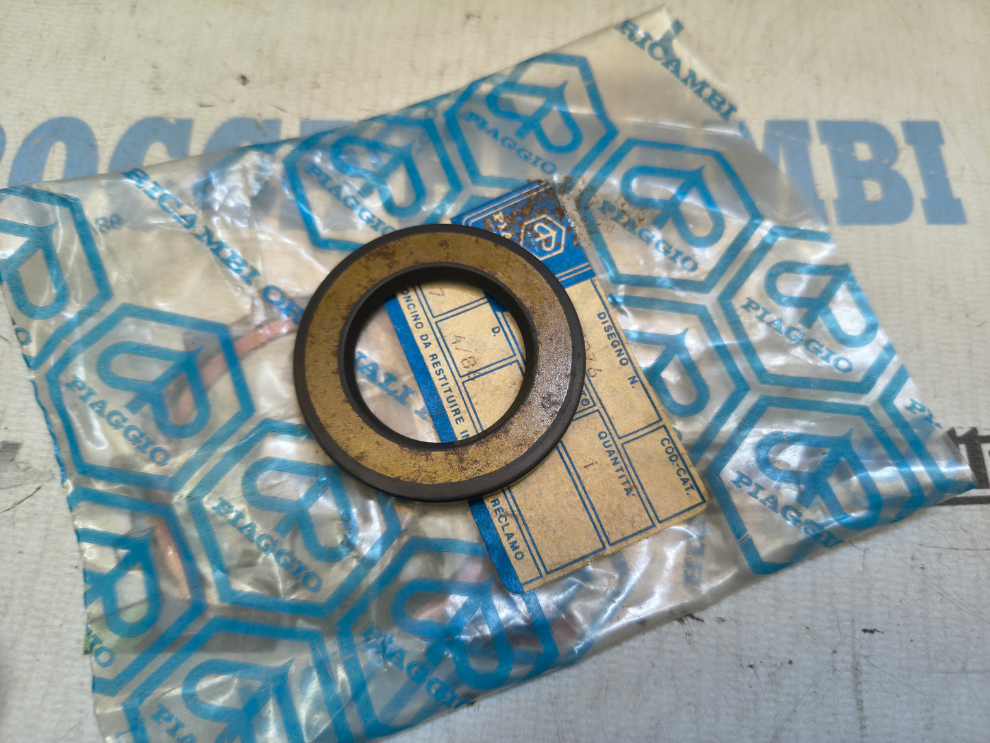 PARAOLIO ALBERO MOTORE ORIGINALE PIAGGIO APE MP P501 P601 VESPA GS, 180 SS 77976