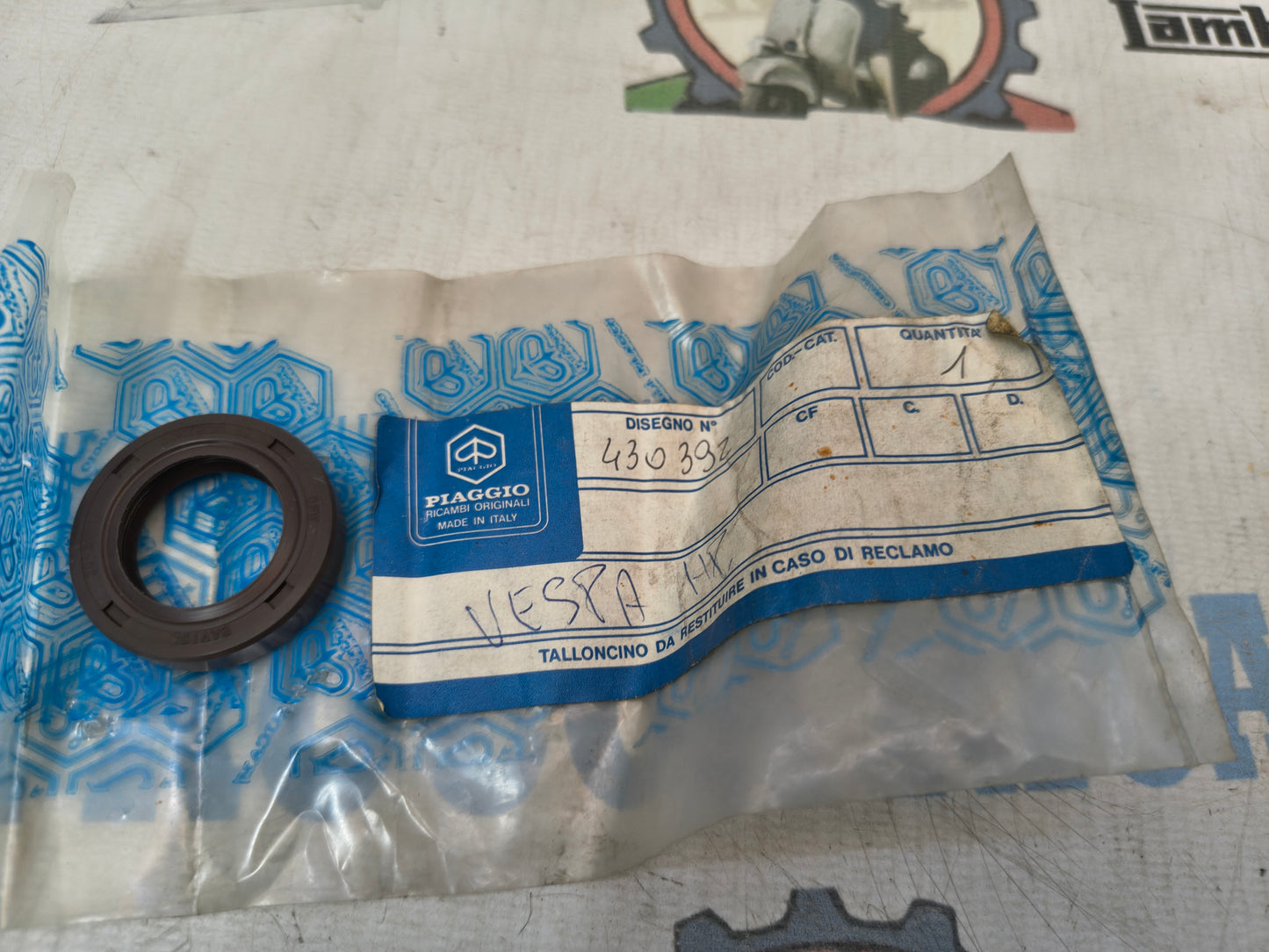 Paraolio lato volano 20 x 47 x 6 Vespa HP / V Originale 430392