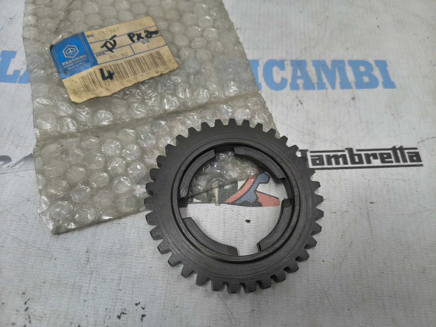 INGRANAGGIO 4° VELOCITA' Z35 PER PIAGGIO VESPA PX 1° SERIE 125 150 (152807)