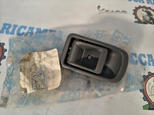 MANIGLIA INTERNA DX PORTER PIAGGIO 6927087Z01000