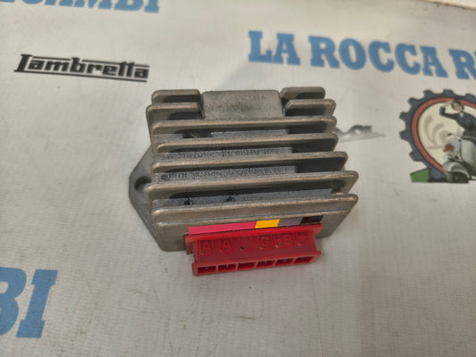 Regolatore di Tensione 5 attacchi 12 Volt Ducati 343412