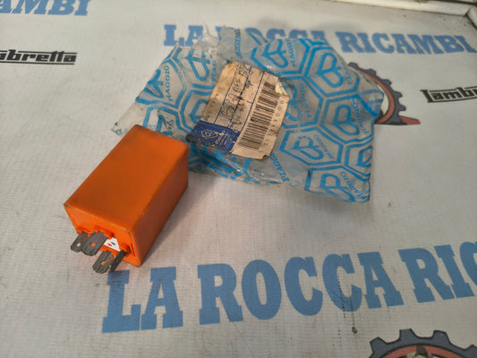 RELè INTERMITTENZA FRECCE 12V ORIGINALE PIAGGIO VESPA PK 50-APE 50 199490
