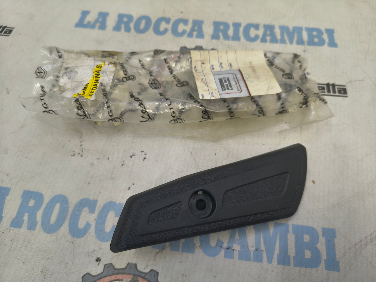Pedanina Pedana Poggiapiede Sinistro Originale Piaggio Beverly CM014401000C