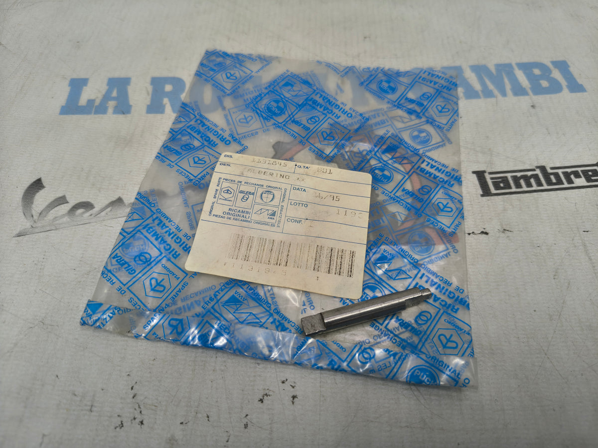 ALBERINO SPINTEROGENO FRIZIONE PIAGGIO APE MP 501 -601 -PRIMA SERIE 1131845