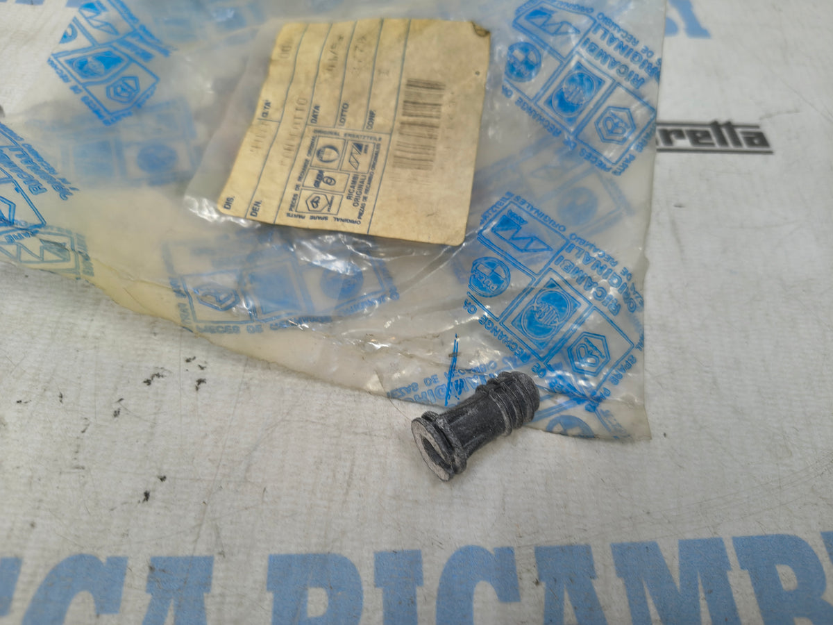MANICOTTO COPERCHIO PUNTERIE MOTORE LOMBARDINI PORTER PIAGGIO 493143