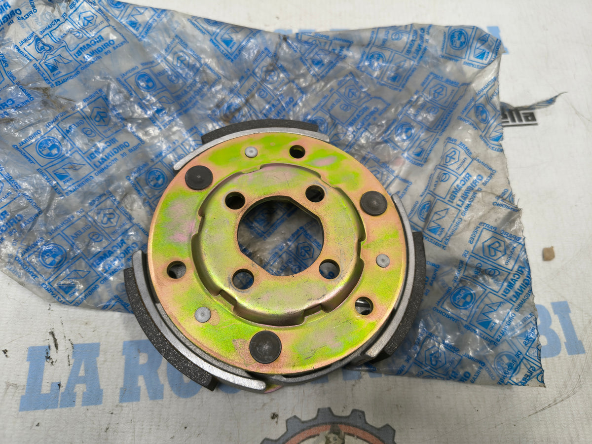 Frizione PIAGGIO GILERA 125 / 150 / 180 / 200 Liberty / ET4 / Hexagon CM161202