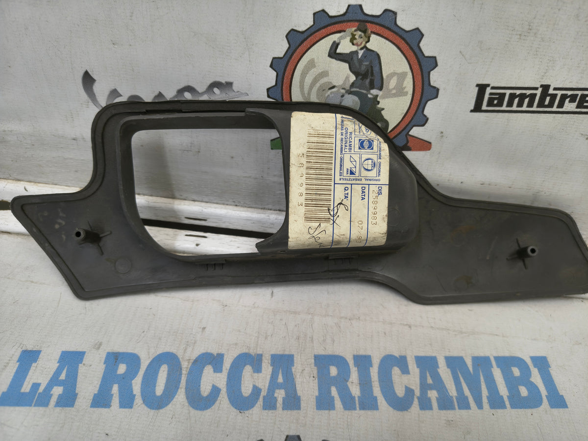 PROTEZIONE LATERALE SX SFERA ORIGINALE PIAGGIO 2589983