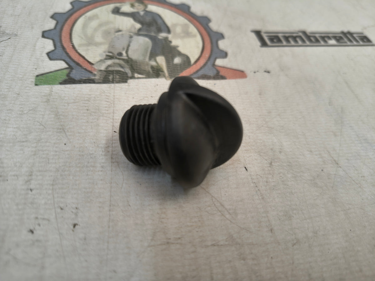 TAPPO CARICO OLIO SCOOTER PIAGGIO & GILERA 50-125-150-200 - 479996