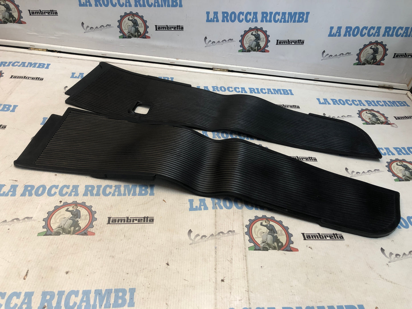 Tappeti Pedana SX DX Vespa T5