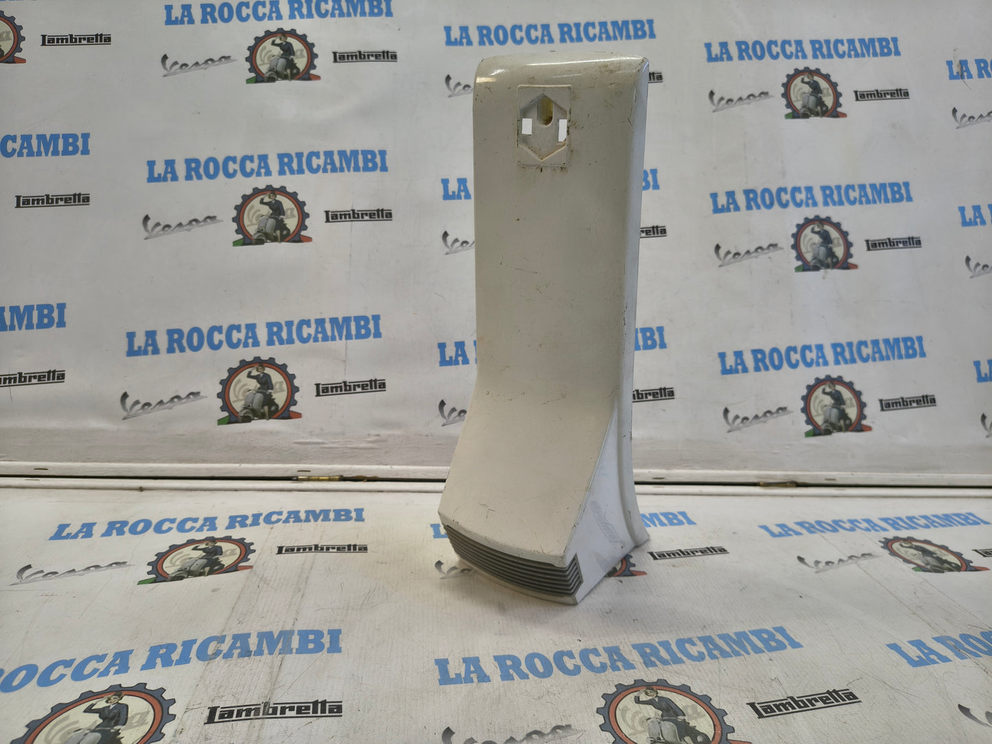 Calandra / Mascherina Vespa PX Restyling