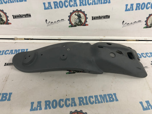 PARAFANGO POSTERIORE APRILIA SCARABEO