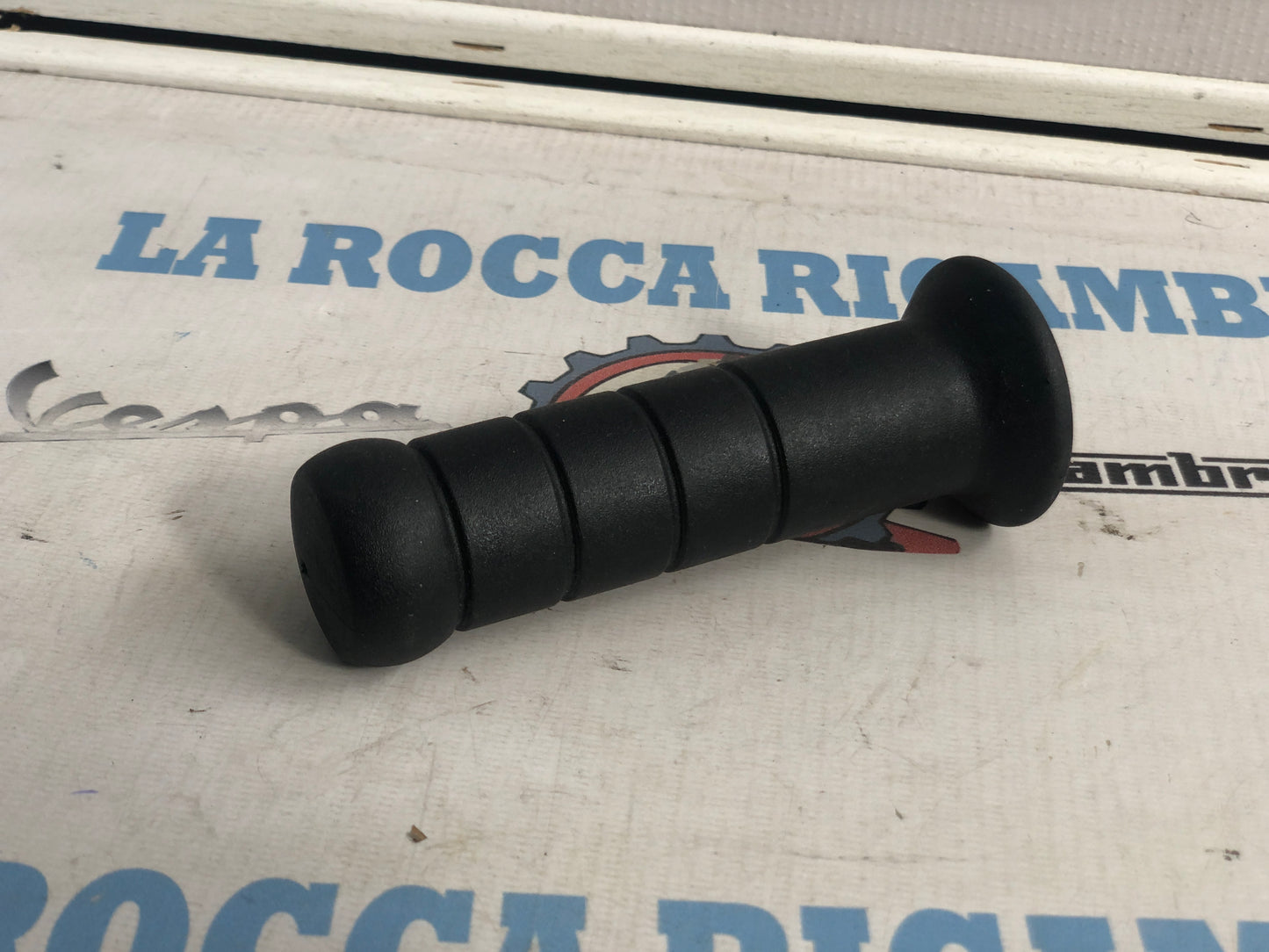 Manopola sinistra nera Ø22 Piaggio SI MIX/FL2 - DOMINO