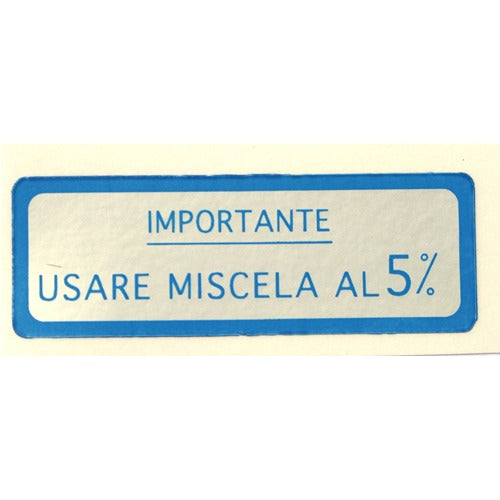 Scritta Adesiva Usare Miscela 5% Vespa V 1 - V 15 - V 30 - 33 - VM - VN - VL - GS 160 - SS 180 [AZZURRO]