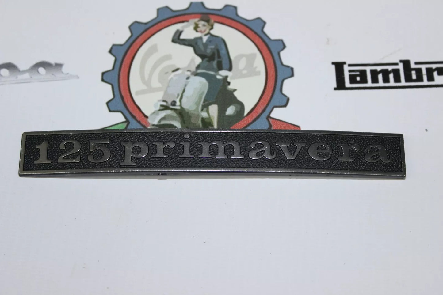 Scritta Targhetta Nera Posteriore "125 PRIMAVERA" Vespa 125 Primavera Serie 2