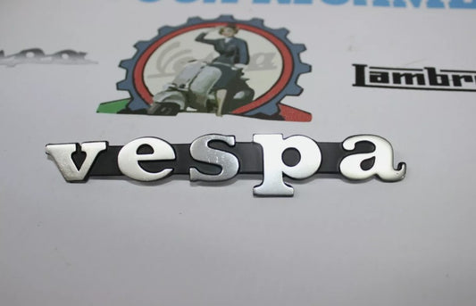 Scritta Targhetta "VESPA" Anteriore Interasse 80 MM - Vespa 50 Special - 125 ET3