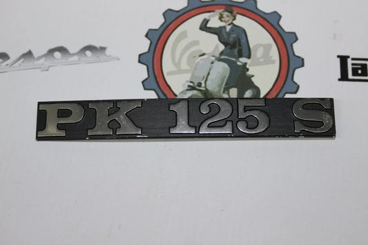 Scritta Laterale Cofano "PK 125 S" Vespa PK S (Modello Con Frecce)