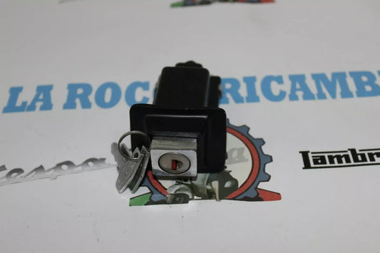 Serratura Completa Per Sella Vespa PX 125 150 200 con chiave