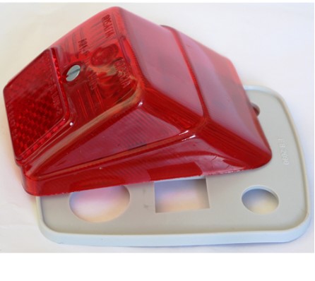 Fanalino Posteriore Vespa 50 L / N / R Dal 1965 al 1972