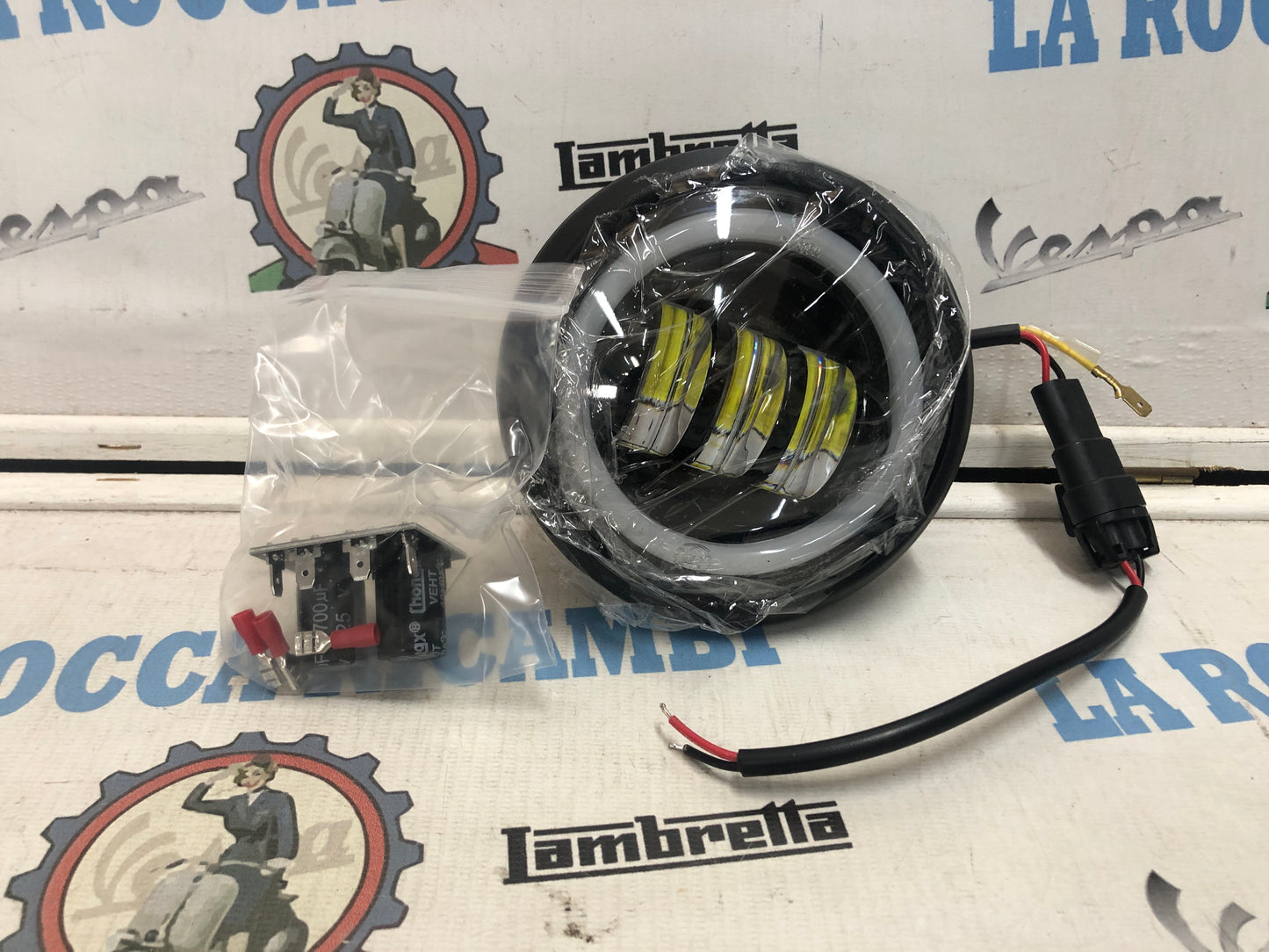 Faro Fanale  Anteriore a LED GRABOR SIEM Vespa PRIMAVERA / ET3