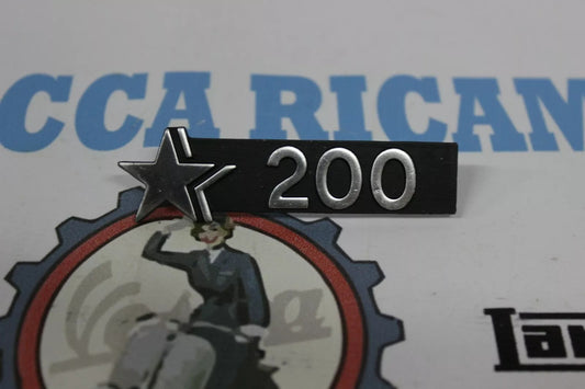 Scritta " 200"  Con Stella Bauletto Retroscudo Vespa Cosa Originale Piaggio
